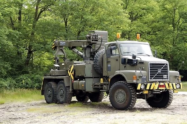 Volvo N10 truck (crane) of the Belgian Army