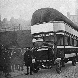 Gas bag omnibus in Edinburgh, WW1