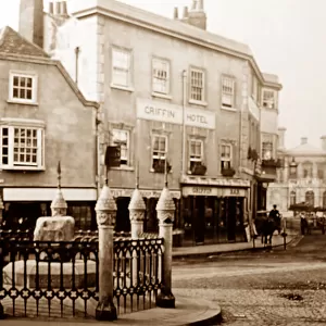 Griffin Hotel, Kingston upon Thames, early 1900s