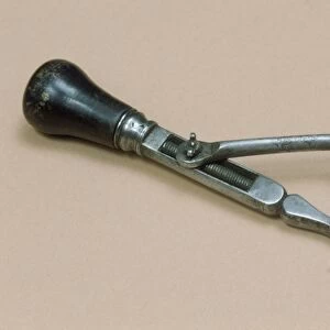 Pelican tooth extractor, circa 1750 C017 / 8382