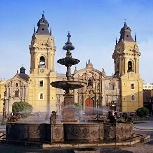 Fountain in front of the cathedral in Lima