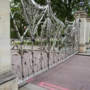 Queen Elizabeth Gate, Hyde Park, London, England, United Kingdom, Europe