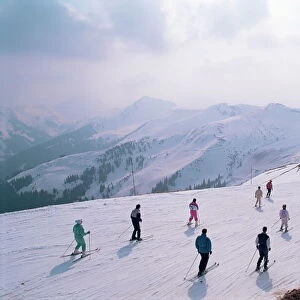 Skiers, Steinberkogel area, Kitzbuhel, Austria, Europe