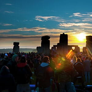 Sunrise at Summer Solstice celebrations, Stonehenge, UNESCO World Heritage Site