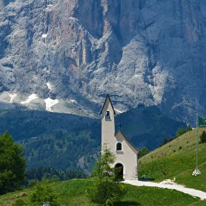 Chapel, Dolomites, Seceda, Val Gardena, Trentino, South Tyrol, Italy