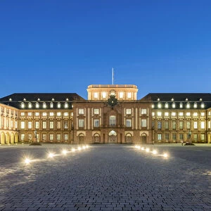 Germany, Baden-WAorttemberg, Mannheim. Mannheim Palace (Mannheimer Schloss) courtyard