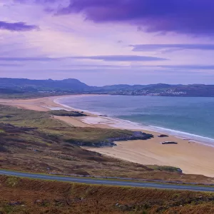 Ireland, Co. Donegal, Fanad, Ballymastocker bay overview, winding road