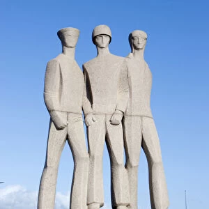 South America, Brazil, Rio de Janeiro, statues by Alfredo Ceschiatti on the Second