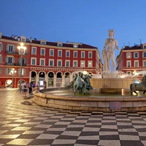 Statue of Apollo, Fontaine du soleil, Place Massena, Nice, Provence-Alpes-Cote d'Azur, France