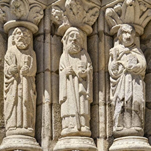 Statues of the portal of the Motherchurch (Se Catedral) of Viana do Castelo dating back