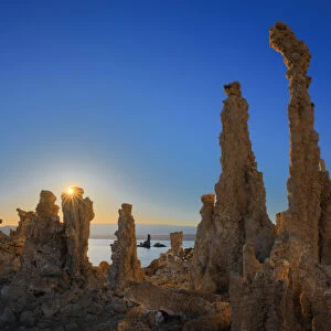 Tufa Formations at Sunset, Mono Lake, California, USA
