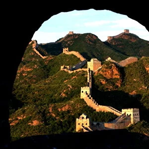 GREAT WALL OF CHINA FRAMED BY ARCH NEAR BEIJING