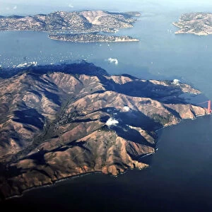 PHOTO TAKEN 04NOV05- San Franciscos Golden Gate Bridge is seen in this aerial photo