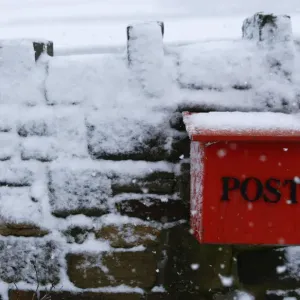 Snow covers a stone wall near Burnley, northern England Snow covers a stone wall near Burnley, northern England