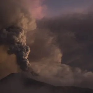 Tungurahua volcano erupts in Banos Tungurahua volcano erupts in Banos