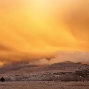 A view is seen of a cloud of ash from Chiles Puyehue-Cordon Caulle volcano chain A view is seen of a cloud of ash from Chiles Puyehue-Cordon Caulle volcano chain
