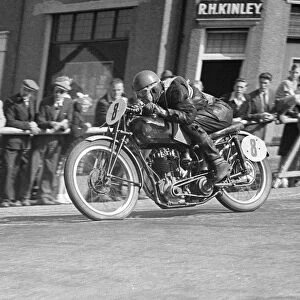 Neville E Jones (Excelsior) 1951 Lightweight TT