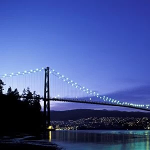 Canada, British Columbia, Vancouver. Lions Gate Bridge at twilight