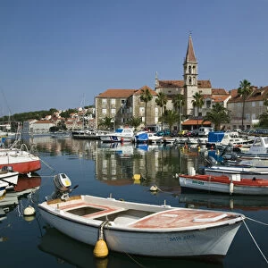 CROATIA, Central Dalmatia, BRAC ISLAND, MILNA. Harbor View