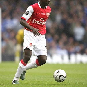 Emmanuel Eboue in Action Against Chelsea in The 2007 Carling Cup Final: Arsenal vs. Chelsea (25/2/2007)