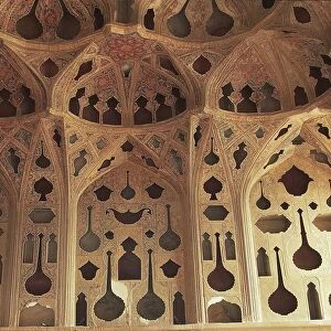 Iran - Esfahan (Isfahan) - Lofty Gate Ali Qapu building