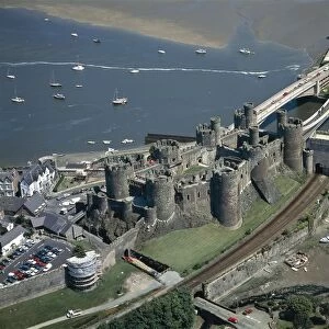 UK, Wales, Aerial view of Conwy Castle