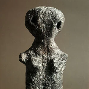 Female idol from the Cavern of the White sands (Arene Candide)