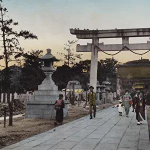 Japan, c. 1912: Nanko Shrine, Kobe (photo)