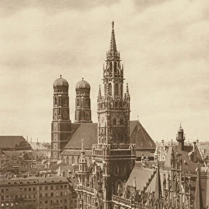 Munchen, Marienplatz, Rathaus und Frauenkirche; Munich, Marienplatz, Town-Hall and Frauen-Church (b / w photo)