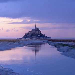 Mont-Saint-Michel and Couesnon river at sunrise, Manche department, Normandy, France