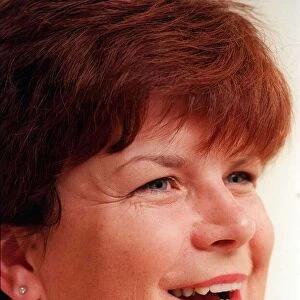 Elaine C Smith comedienne September 1999 A©mirrorpix