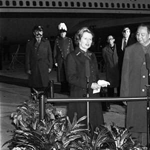 Hua Kuo Feng, Chairman of the Chinese Peoples Republic greeting British Prime Minister