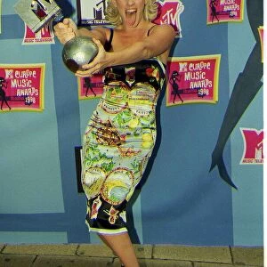 Jenny McCarthy actress October 1998 anouncing nominees for MTV Europe awards