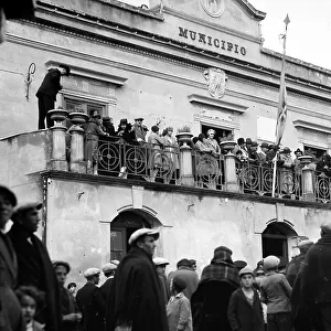 Crowd of people at the Town Hall of Piana dei Greci (now Piana degli Albanesi), Palermo