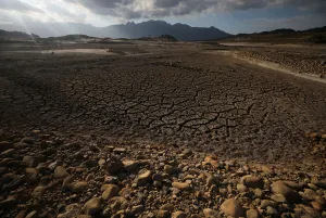 Safrica Prints: Caked mud is seen at Theewaterskloof dam near Cape Town