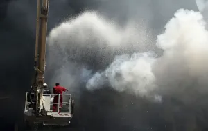 Libya Prints: Firefighters work to extinguish blaze at carpet market in Benghazi