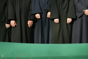<b class=qtipBold><figcaption>Gm1Dudaojsaa</figcaption></b><br>Bosnian Muslim priests stand by the coffins of people found in mass graves and prepared for funeral in Foca December 10, 2006. Bosnian Muslims gathered at the site of the Aladza mosque to pray for their friends and relatives who were victims of ethnic cleansing during the 1992-95 war. REUTERS/Damir Sagolj (BOSNIA AND HERZEGOVINA) Gm1Dudaojsaa