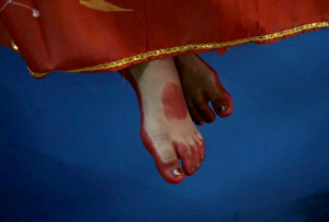 <b class=qtipBold><figcaption>Gm1Dwkalbpaa</figcaption></b><br>Feet of a Hindu girl dressed as "Kumari" are seen during Durga Puja celebrations in the northeastern Indian city of Siliguri October 18, 2007. The "Kumari" is regarded as a goddess and a symbol of purity. REUTERS/Rupak De Chowdhuri (INDIA) Gm1Dwkalbpaa