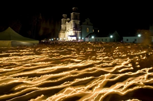 <b class=qtipBold><figcaption>GM1E6720KIS01</figcaption></b><br>Catholics from Belarus and neighbouring countries carry candles during the annual Icon of the Mother of God procession in the Belarussian village of Budslav, about 150 km (93 miles) north of Minsk, July 2, 2010. Thousands of Catholics took part in the annual celebration. REUTERS/Vasily Fedosenko (BELARUS - Tags: SOCIETY RELIGION IMAGES OF THE DAY) GM1E6720KIS01