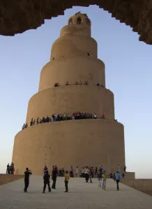 <b class=qtipBold><figcaption>GM1E78V090901</figcaption></b><br>Residents visit the Spiral Minaret of the Great Mosque in Samarra, 100 km (62 miles) north of Baghdad August 30, 2011. REUTERS/Stringer (IRAQTRAVEL - Tags: RELIGION TRAVEL) GM1E78V090901