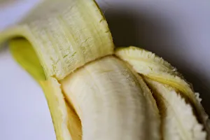 Food Prints: Illustration photo of a banana