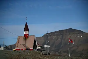Climate Prints: The Wider Image: A climate-change frontier in the worlds northernmost town