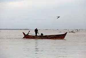 Indonesia Prints: The Wider Image: Indonesia aims to banish toxic waste from lifeline river