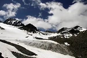 Climate Prints: The Wider Image: Scientists race to read Austrias melting climate archive